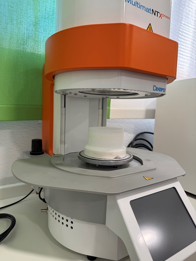 ViViMed FORNO-PER-PRESSATA-USATO