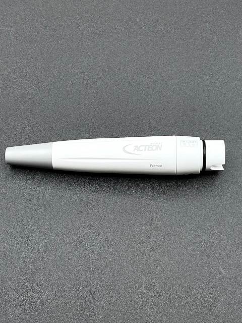 ViViMed  ACTEON SATELEC MANIPOLO NEWTRON